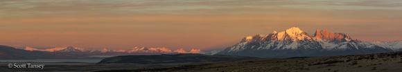 Paine Massif Sunrise 01.jpg